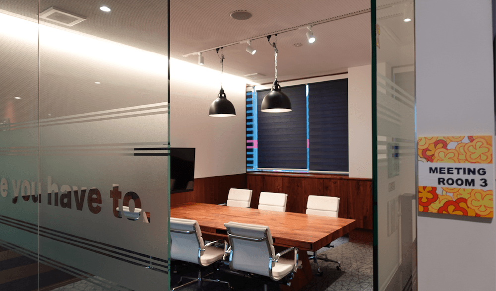 ミーティングルーム1