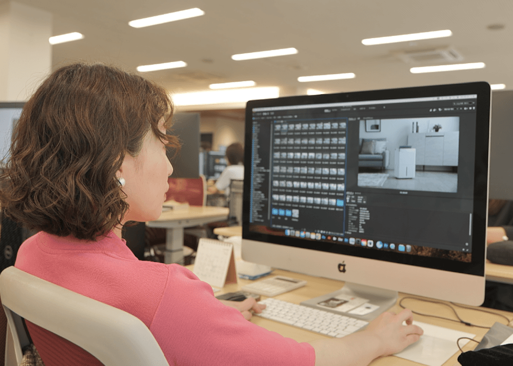 販売部WEB制作課